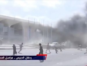 Aden Havalimanı girişinde bombalı saldırı: 10 kişi öldü