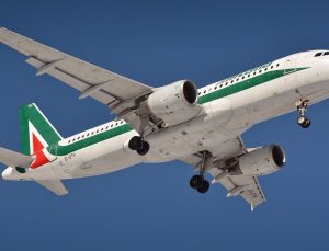 Alitalia son uçuşuyla faaliyetlerini noktaladı