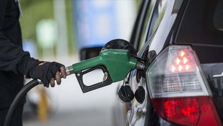 ABD’de petrol fiyatları 7 yılın en yüksek seviyesine ulaştı