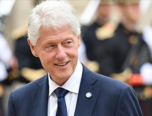 ABD eski Başkanı Bill Clinton hastanede enfeksiyon tedavisi görüyor