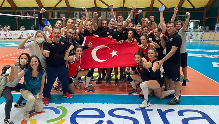 İşitme Engelliler Kadın Voleybol Milli Takımı’ndan altın madalya