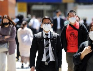 Japonya’da 82 milyon maske depolarda bekliyor