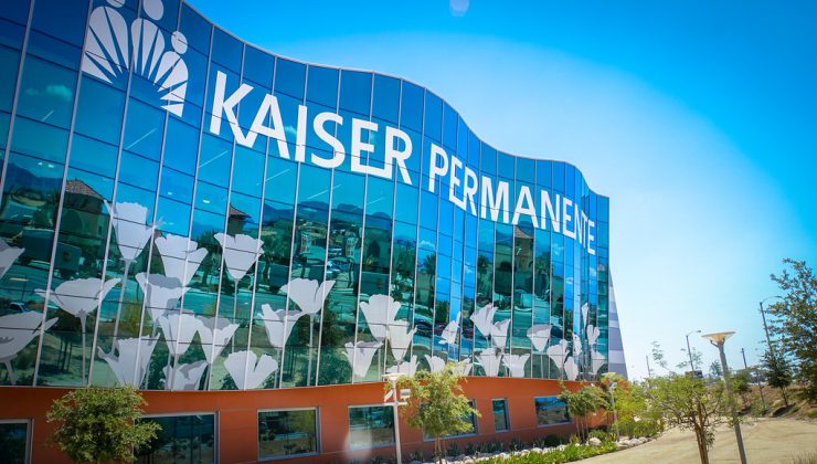 Kaiser, aşı yaptırmayan 2 bin 200 çalışanını izne çıkardı
