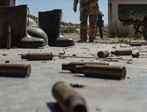 Libya’da bir gözaltı merkezinde 5 göçmen vurularak öldürüldü