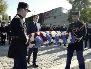 Fransa’da ilk… Macron, Cezayirli katliamının anma törenine katıldı