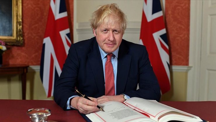 Boris Johnson: Tedarik sorunu Noel’e kadar devam edebilir