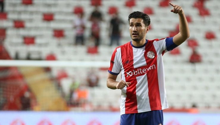 Nuri Şahin, Antalyaspor’da hem oyuncu hem teknik direktör