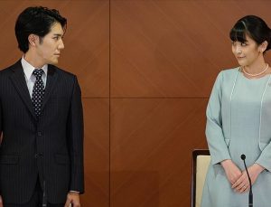 Japon Prenses Mako ile eşi Komuro soruları yanıtladı