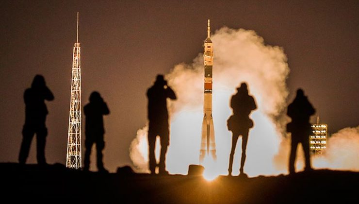 Rusya “uzayda çekilecek ilk uzun metrajlı filmi” için ekibini uzaya gönderdi