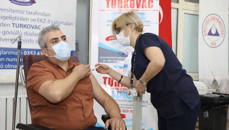 Turkovac, iki doz Sinovac aşısı olmuş gönüllülere uygulanmaya başladı