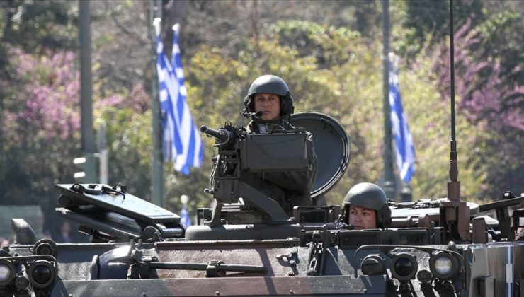 Yunanistan Türkiye sınırına ek asker gönderiyor
