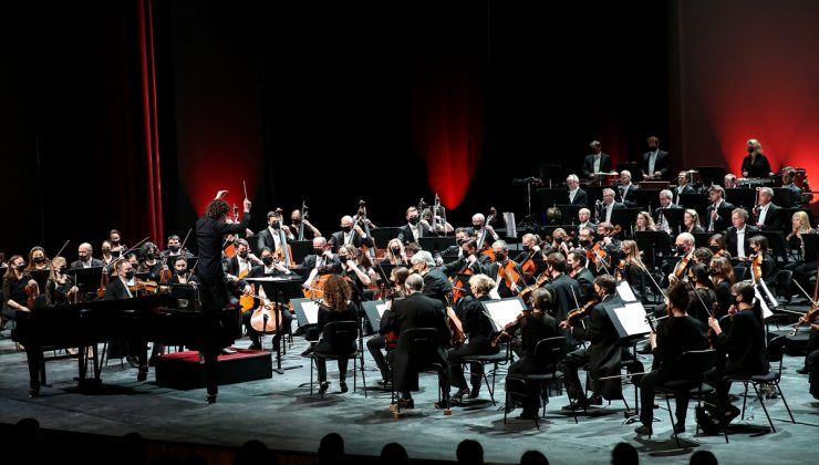 Londra Filarmoni Orkestrası’ndan AKM’de müzik ziyafeti