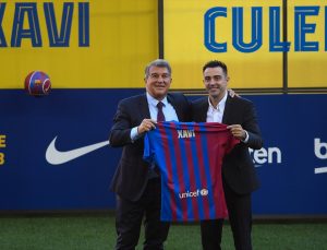 Barcelona, yeni teknik direktörü Xavi Hernandez’i tanıttı