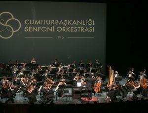 Cumhurbaşkanlığı Senfoni Orkestrası, AKM’de müzikseverlerle buluştu