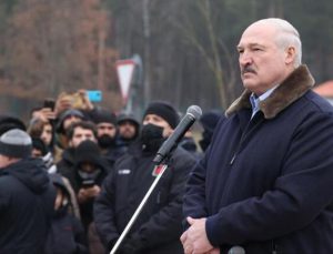 Lukaşenko’dan göçmenlere: Avrupa’ya geçebiliyorsanız gidin, sizi engellemeyeceğiz!