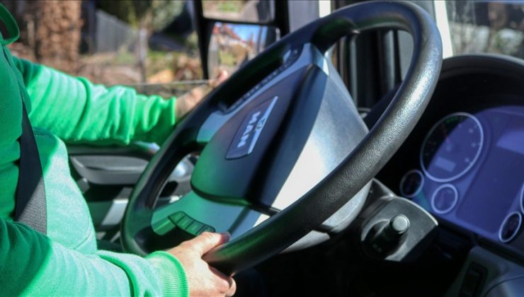 ABD’de kamyon şoförü adayları sürücü kurslarına akın ediyor