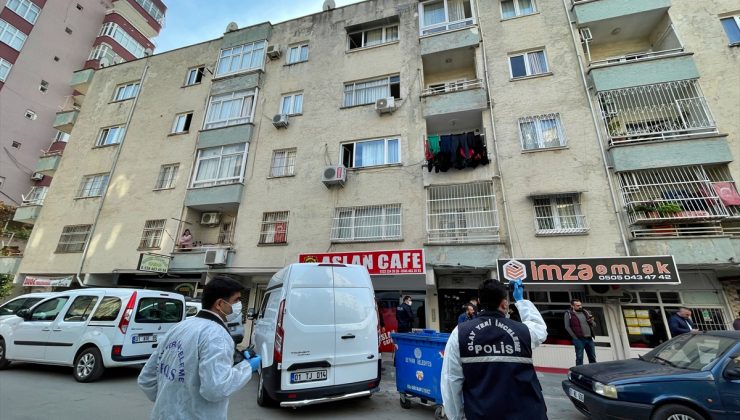 Adana’da babasını bıçaklayarak öldüren kişi gözaltına alındı