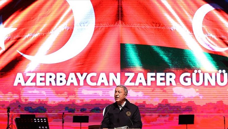 Bakan Hulusi Akar ve komutanlar Azerbaycan’da 8 Kasım Zafer Günü kutlamalarına katıldı