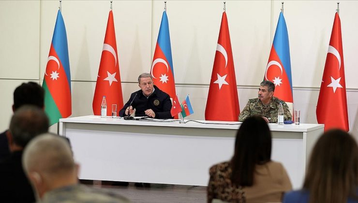 Bakan Akar: Sayın Aliyev ile Sayın Erdoğan’ın uzattıkları barış eli Ermenistan için bir fırsattır