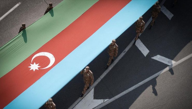 Azerbaycan’dan, Karabağ’a giden Ermenistan Savunma Bakanı’na uyarı