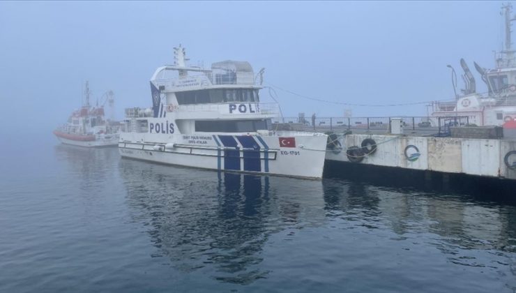 Çanakkale Boğazı yoğun sis nedeniyle transit gemi geçişlerine kapatıldı