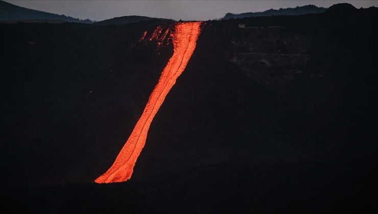 Cumbre Vieja’nın lavları 4. koldan denize ulaştı