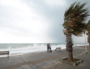 Meteorolojiden Kuzey Ege için fırtına uyarısı