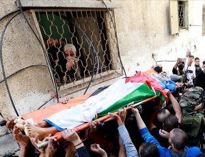İsrail askerlerinin vurduğu Filistinli çocuk son yolculuğuna uğurlandı