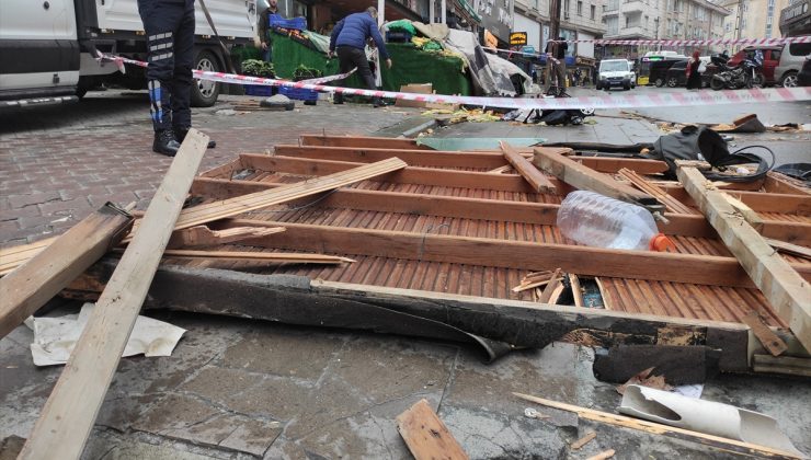 Fırtına İstanbul’da hayatı felce uğrattı! 4 kişi hayatını kaybetti