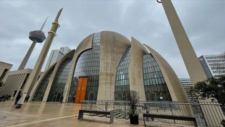 Almanya’da Köln Merkez Camisi’ne kundaklama girişimi