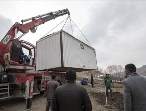 Erzurum’da depremzedelere konteynerler ulaştırıldı