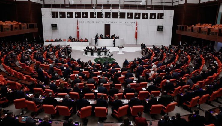 AK Parti 5. Yargı Paketi’ni Meclis’e sundu