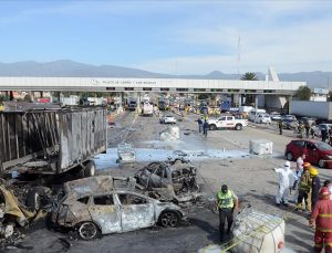 Meksika’da kamyon araçlara çarptı: 19 kişi öldü