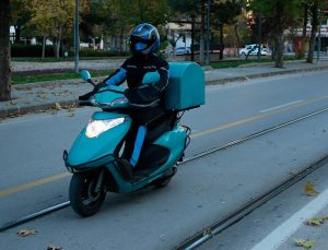 İstanbul Valiliği’nden motokurye, motosiklet ve elektrikli scooter kararı