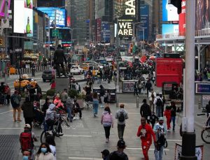 New York’ta aşı olmayan kamu çalışanları izne çıkarıldı