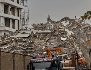 Nijerya’da çöken binada ölenlerin sayısı 36’ya yükseldi