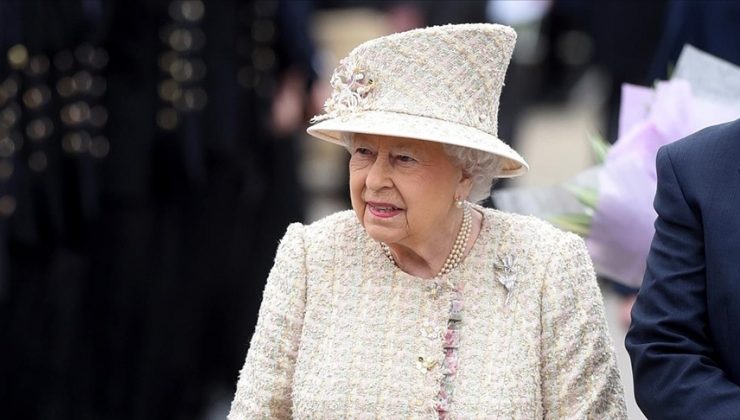 İngiliz Kraliçesi 1. Dünya Savaşı’nda ölenlerin anma törenine katılamadı