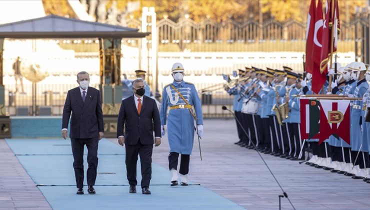 Cumhurbaşkanı Erdoğan, Macaristan Başbakanı Orban’ı resmi törenle karşıladı