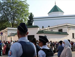 Fransa I. Dünya Savaşı töreninde Müslümanları dışladı