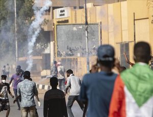 Sudan’daki siyasi güçler, Burhan ve Hamduk arasında imzalanan anlaşmayı reddetti