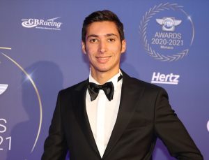 Dünya Superbike şampiyonu Razgatlıoğlu, ödülünü Monako’da aldı