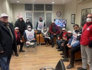 Grevdeki işçilerin, CHP Bakırköy İlçe Başkanlığındaki bekleme eylemi sona erdi