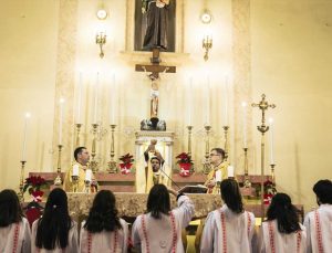 Mersin’de Latin İtalyan Katolik Kilisesi’nde Dinler Arası Noel Kutlaması yapıldı