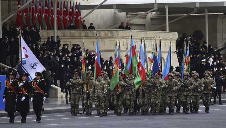 Azerbaycan, gözaltındaki 10 askeri Ermenistan’a teslim etti