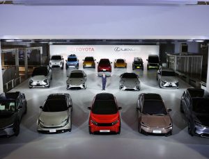 Toyota’dan gövde gösterisi: 16 elektrikli aracını birden tanıttı