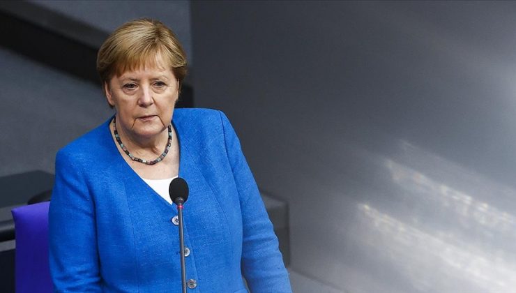 Merkel’in veda töreni için seçtiği şarkı şaşırttı