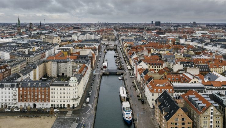 Danimarka’da Omicron varyantı vakaları iki günde üçe katlandı