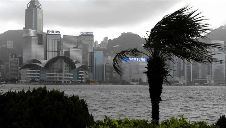 Hong Kong’da Rai Tayfunu alarmı