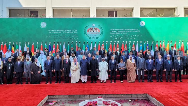 Pakistan Başbakanı Han: Afganistan’ı desteklemek dini görev