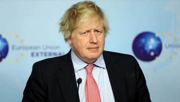 İngiltere Başbakanı Johnson’dan “Noel partisi” özrü